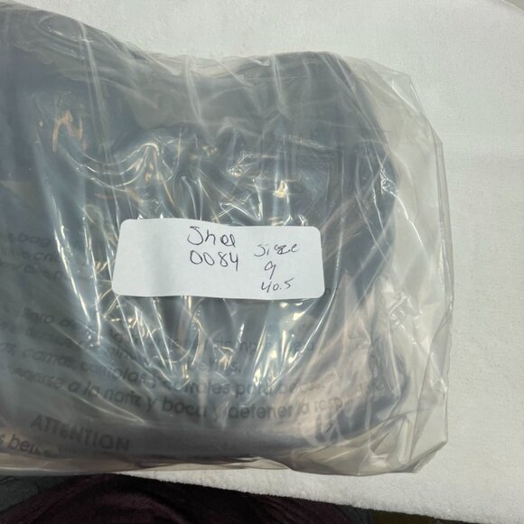 Born B.O.C Black Leather Slip-On Clogs Size 9 - Picture 12 of 12